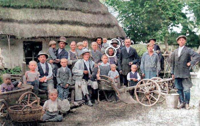 Zamordowani KATARZYNA i SEBASTIAN KAZAKOWIE w gronie sąsiadów przed II wojną światową.