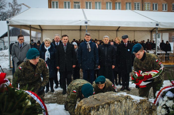 Upamiętnienie Anieli Nizioł i rodziny Wolkenfledów w Łańcucie, 3 grudnia 2023 r.